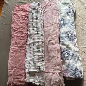 New without tags Aden + Anais muslin swaddle blanket bundle